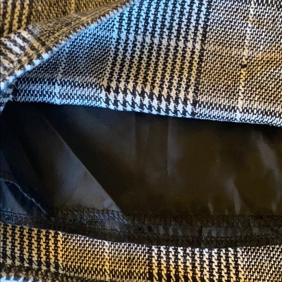 Plaid skirt - Picture 3 of 4